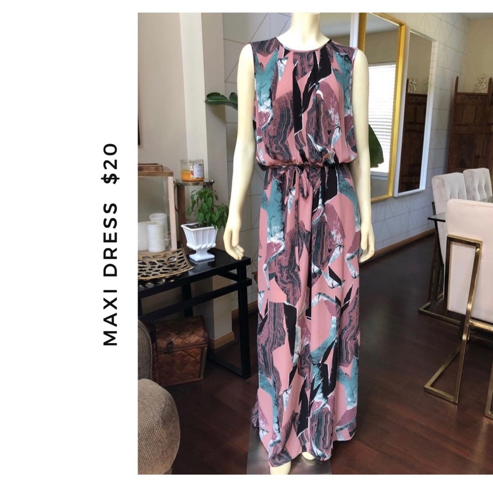 MAXI DRESS